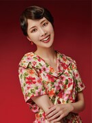 笠置シヅ子を演じる妃海風のビジュアル。