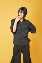 綾切拓也扮する築一紗。