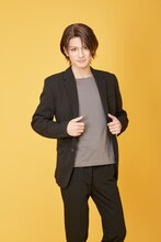 坂口実成夢扮する眞宮孝明。