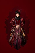 小清水亜美のキャストビジュアル。