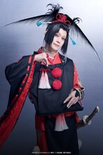 玉城裕規扮する小烏丸。