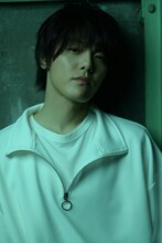 室龍太のビジュアル。