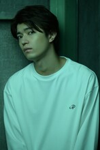 高田翔のビジュアル。