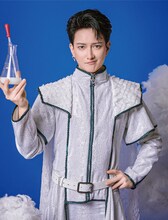 神役のグァンス （SUPERNOVA 超新星）。