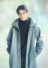 鮎川太陽扮する天立甲。