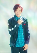 山野光扮する荒川志太。