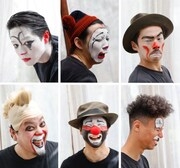 フライングシアター自由劇場「あざみの花咲く頃」の出演者。