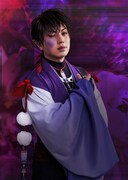 反橋宗一郎扮する狐春。