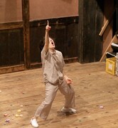 小口舞馨 一人芝居「百日紅の色」稽古の様子。