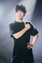 山中タンジ役の寒川祥吾。