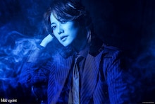 東洋空想世界「blue egoist」七海ひろきのビジュアル。