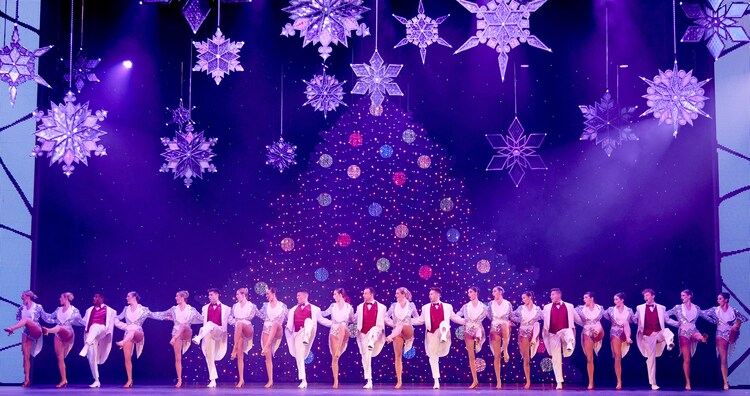 「ブロードウェイ クリスマス・ワンダーランド」より。