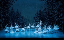 東京バレエ団「くるみ割り人形」より。（Photo by Koujiro Yoshikawa）