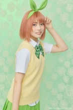 正源司陽子(日向坂46)扮する中野四葉。