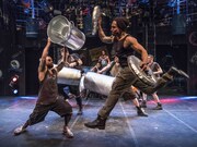 「STOMP ストンプ」より。