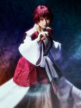 明音亜弥扮するヨナ。