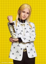 丸山和志扮するテラ。