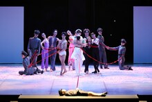 東京バレエ団「M」より。(Photo:Kiyonori Hasegawa)