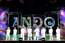 松竹創業130周年 新橋演舞場100周年「ANDO」囲み取材より。