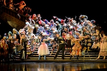 劇団四季 ミュージカル「オペラ座の怪人」より。(撮影:阿部章仁)