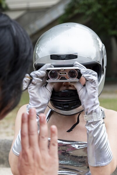 中間アヤカ「Hello, I'm Your New Neighbor./こんにちは、今日からお隣さんです。<翔んで京都編>」