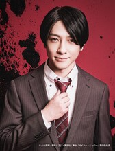 鈴木拡樹扮する鳥栖哲雄。