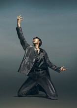 ミュージカル「奇跡を呼ぶ男」ビジュアル