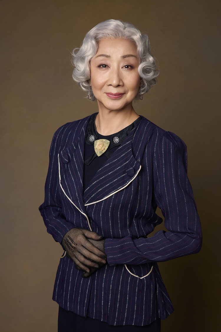 「ピグマリオン－PYGMALION－」より、ミセス・ヒギンス役を演じる春風ひとみのソロビジュアル。