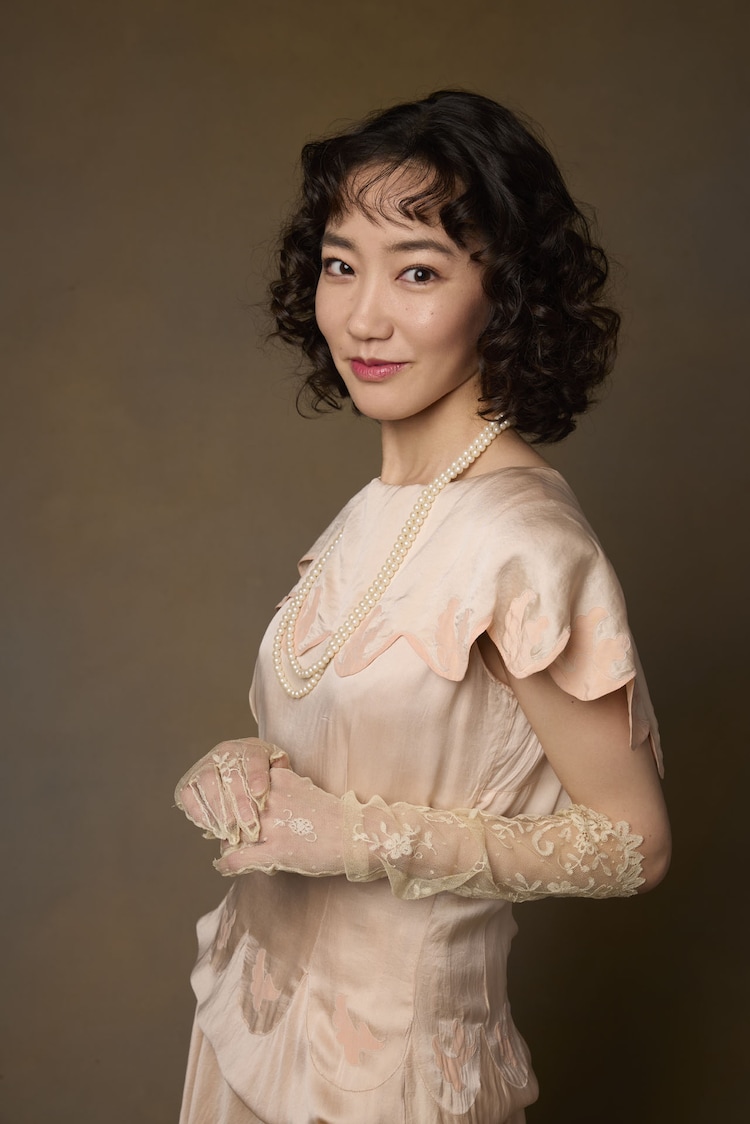 「ピグマリオン－PYGMALION－」より、クララ・エインスフォードヒル役を演じる清水葉月のソロビジュアル。