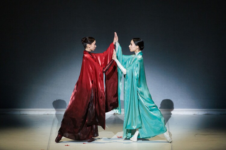 東京バレエ団「かぐや姫」過去公演より。（Photo by Shoko Matsuhashi）