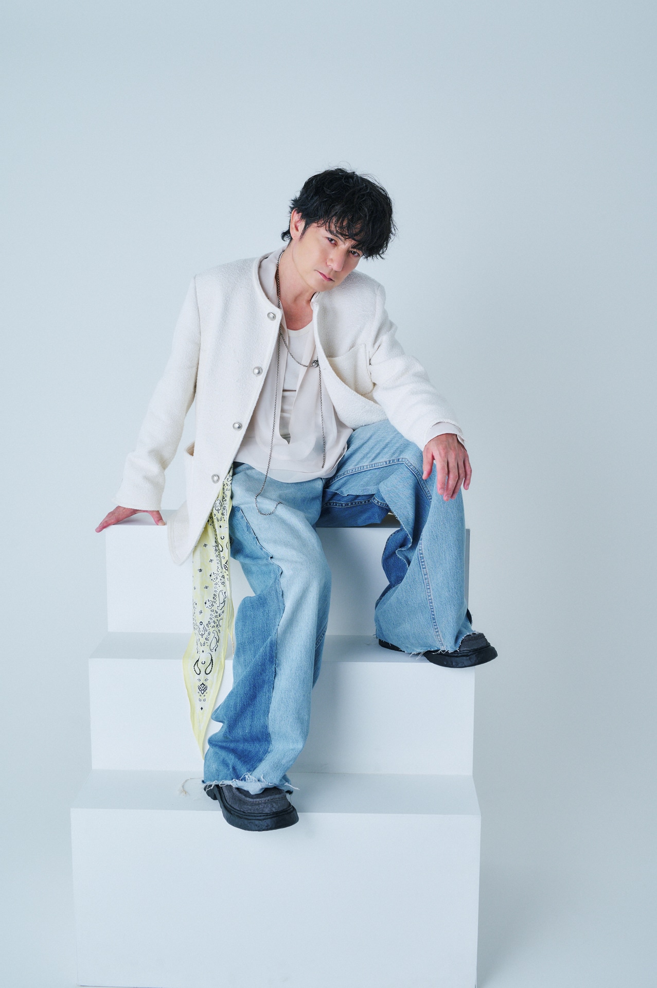 屋良朝幸のライブ「TOMOYUKI YARA THE NEWLY」Blu-rayとCDのリリース