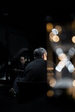 一人の俳優のための五人の演出家による上演 V「この春に」ビジュアル