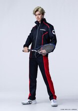 バーンズ勇気扮するミハエル・ビスマルク。