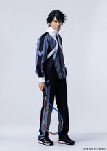 井澤勇貴扮する越前リョーガ。