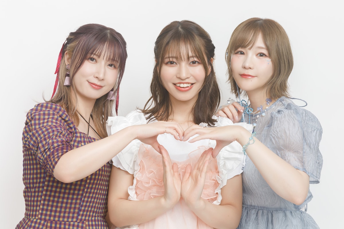 左から高森奈津美、松岡美里、髙橋ミナミ