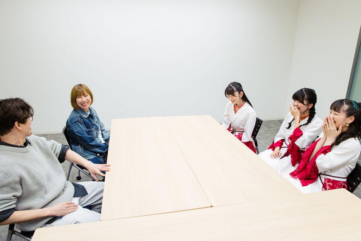 座談会の様子。