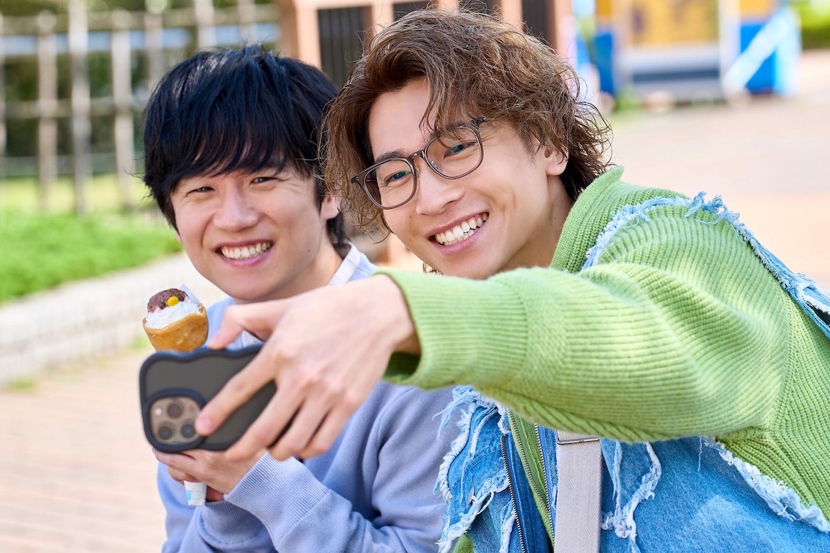 ドラマ「40までにしたい10のこと」場面写真。左から風間俊介演じる十条雀、庄司浩平演じる田中慶司