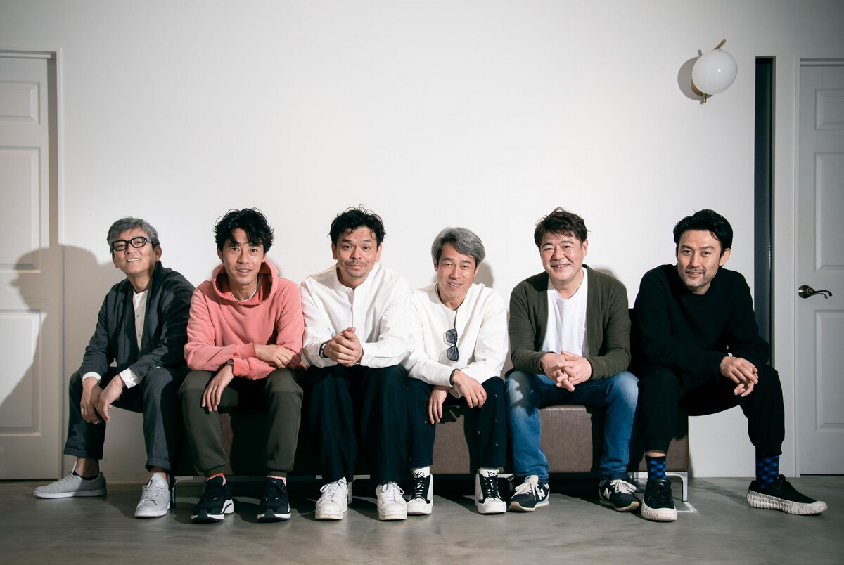 左から44北川、泉知束、浜谷康幸、渡邊聡、佐藤正和、塚原大助。