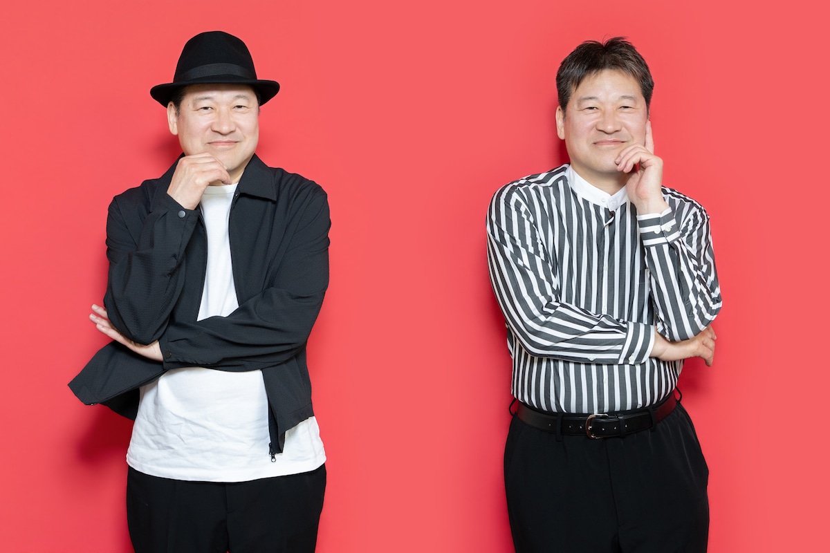 主演の佐藤二朗（左）と原作・脚本の佐藤二朗（右）