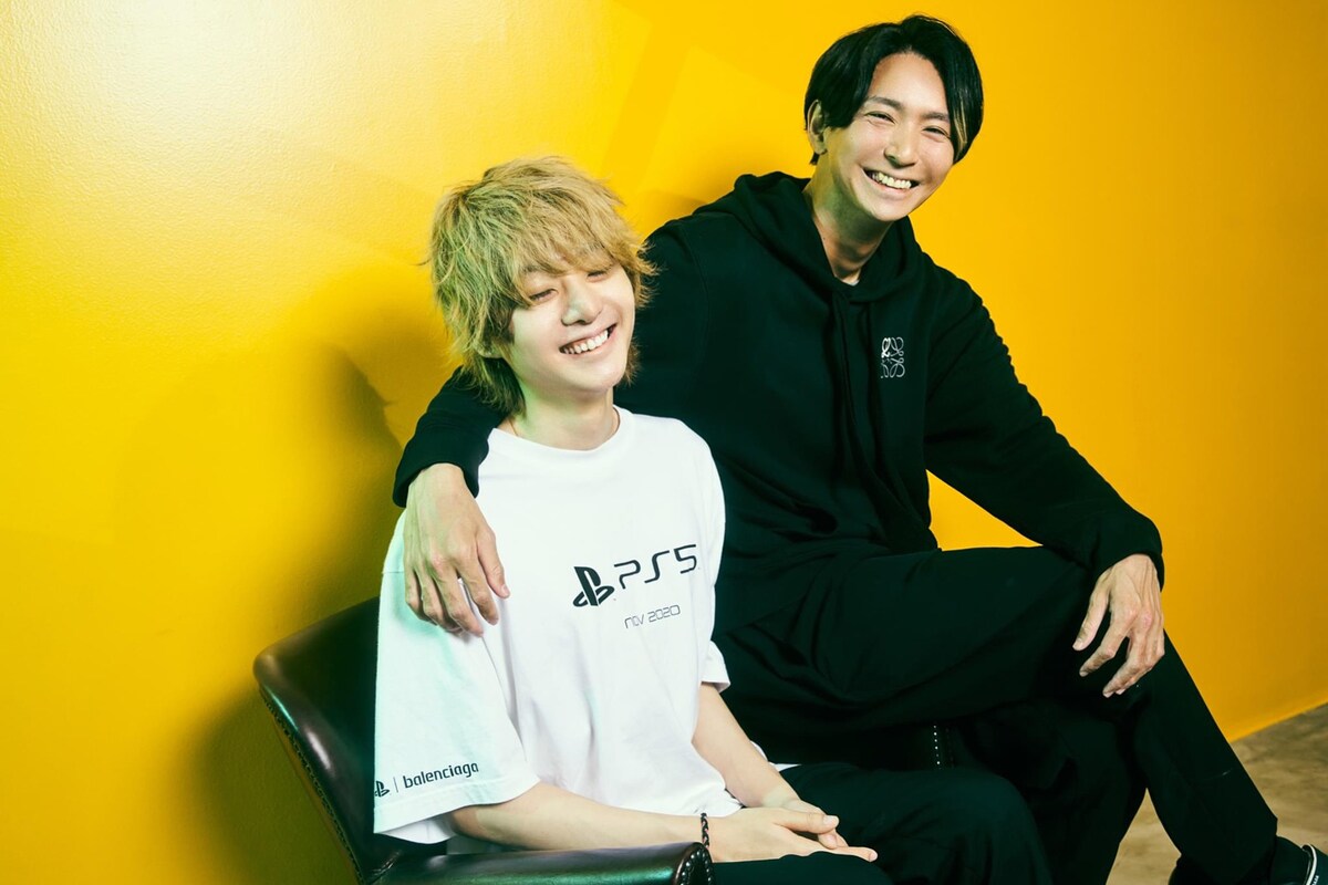 左からAbu、池内ヨシカツ。