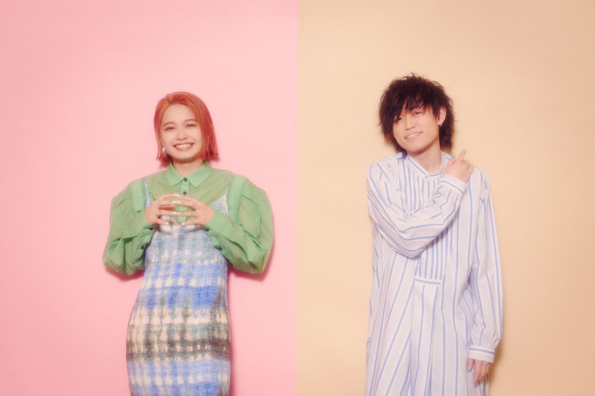 左から足立佳奈、Tani Yuuki。