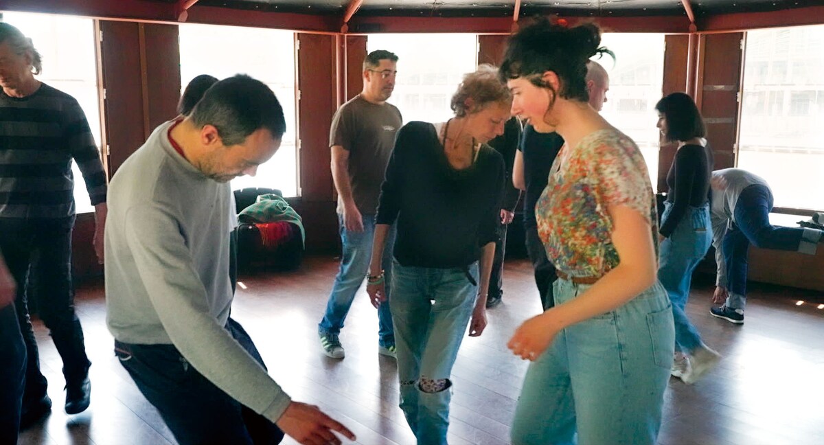 「アダマン号に乗って」場面写真