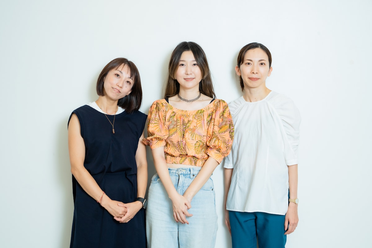 左から今井智景、百瀬文、中村蓉。