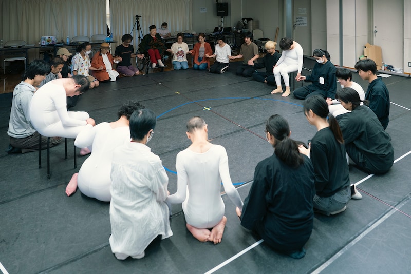 態変「BRAIN（ブレイン）」稽古の様子。