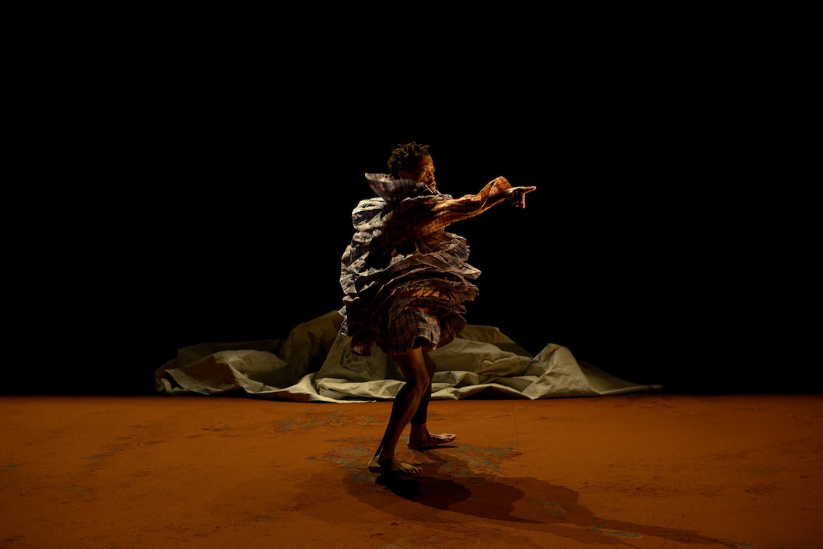 フォスタン・リニエクラ「My body, my archive（マイ ボディ・マイ アーカイブ）」より。（Photo: Sarah Imsand）