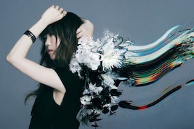 Aimer「escalate」インタビュー｜人間の本質を突くアニメ「NieR:Automata Ver1.1a」オープニングテーマはいかにして生まれたのか