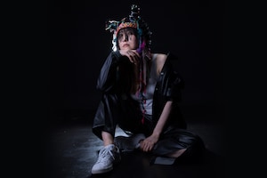 AKASHIC GROOVE特集｜ライバーとして活躍するボーカリストYUNが表現したいものとは