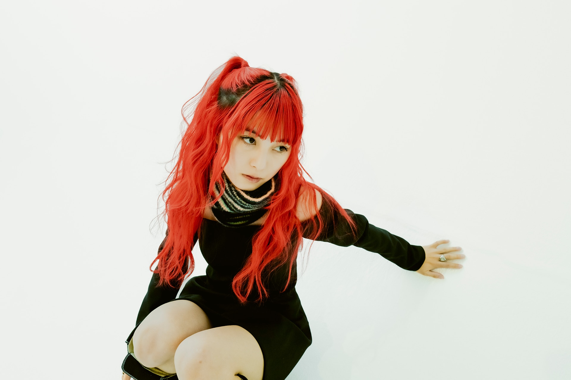 a子「Steal your heart」インタビュー｜気鋭SSWがダークサイドから