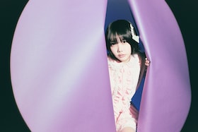 ano「愛晩餐」インタビュー｜自らの過去と向き合い、ドラマ「惡の華」主題歌で解放したアバンギャルドな衝動