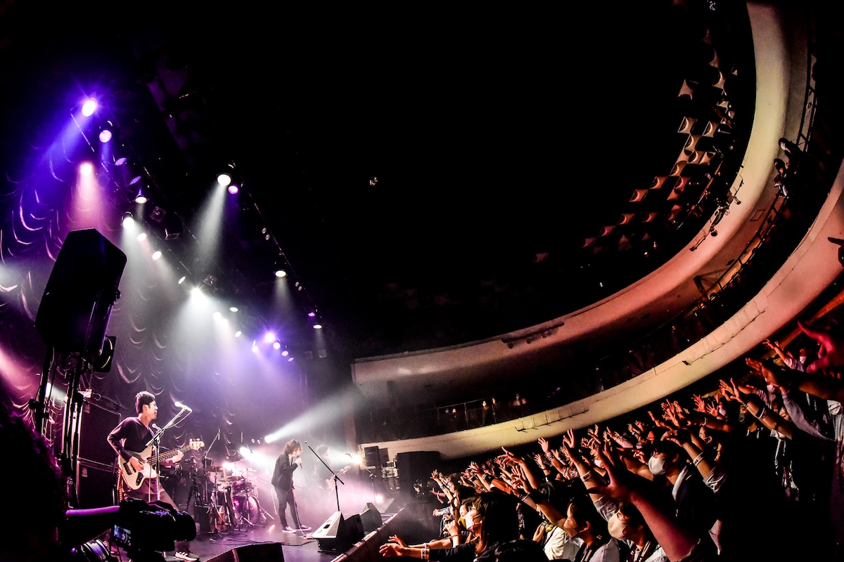 「aobozu LIVE 2023 OTOMOTO ～田中 NOT DEAD～」2023年3月26日 東京・東京キネマ俱楽部公演より。